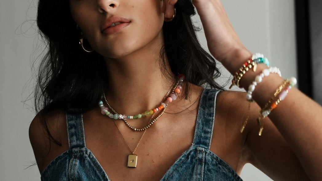 10 COSAS QUE NO PUEDEN FALTAR EN TU MALETA ESTE VERANO - Malandra Jewelry