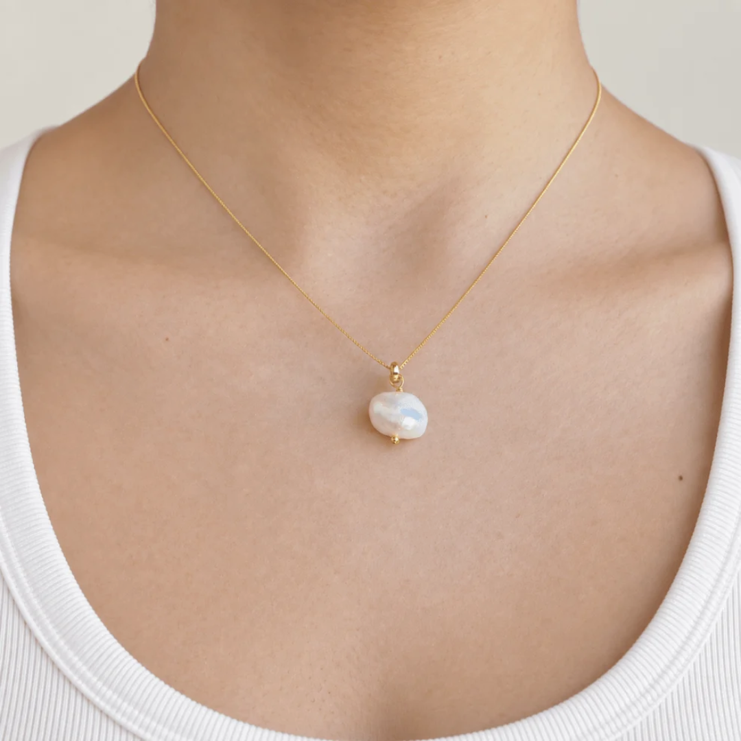 Gratitude Grace Pearl Necklace