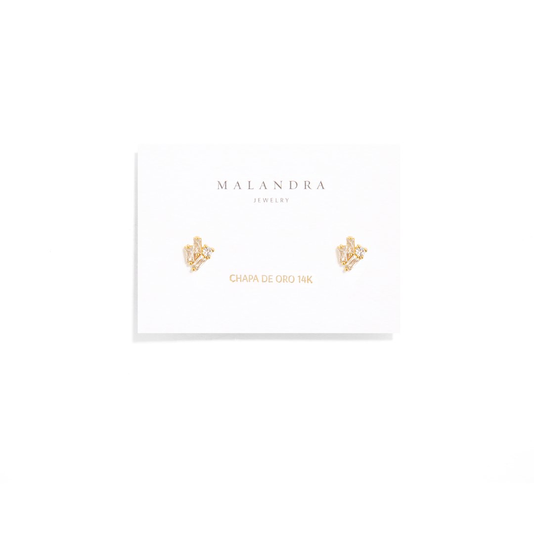 ASYMMETRIC EMERALD GOLDEN STUDS - ARETES - Malandra Jewelry - AA1301-M28211