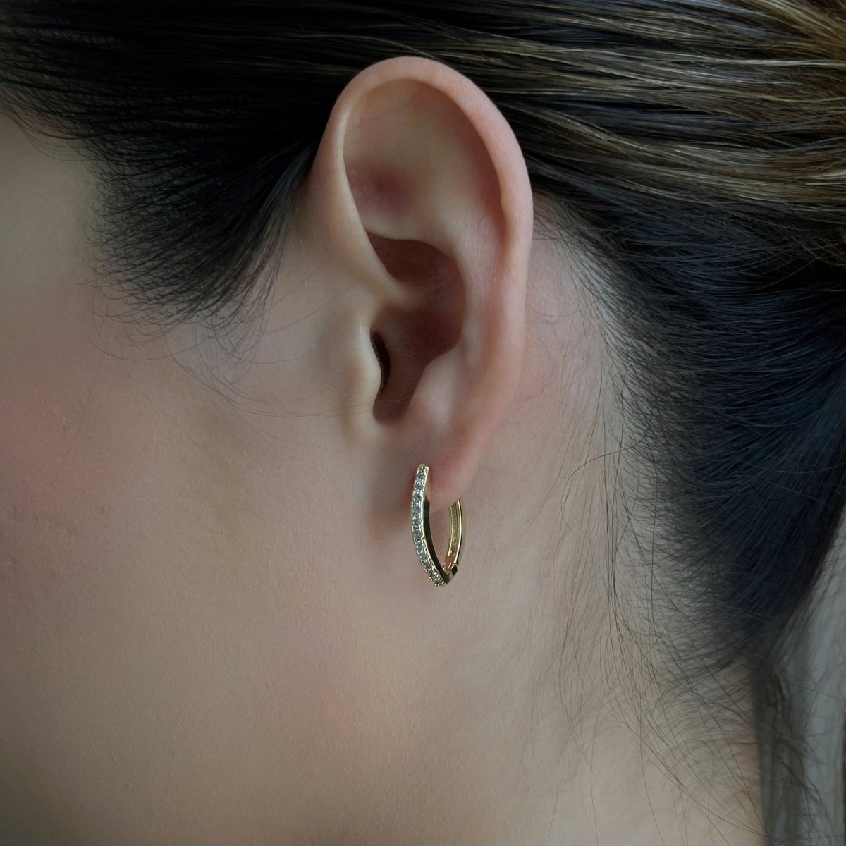 AVANT OVAL SPARK EARRINGS - ARETES - Malandra Jewelry - AA1307-ASUC05028