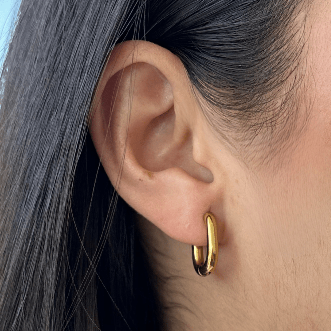 CLASSIC GOLD HOOPS - ARETES - Malandra Jewelry - AA1566-T42732