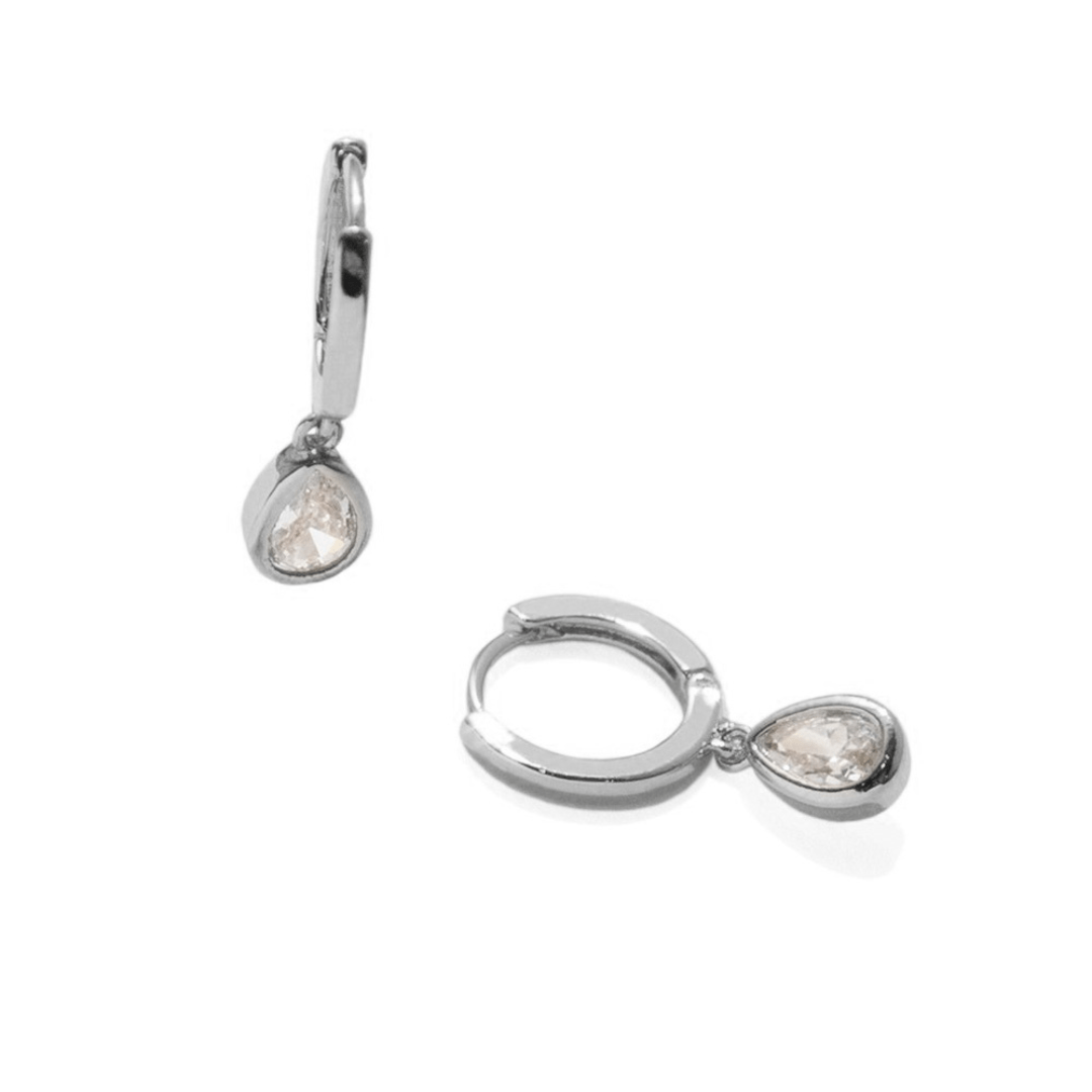 CLEAR CRYSTAL DROP HUGGIES - ARETES - Malandra Jewelry - AA1100.P - G66839
