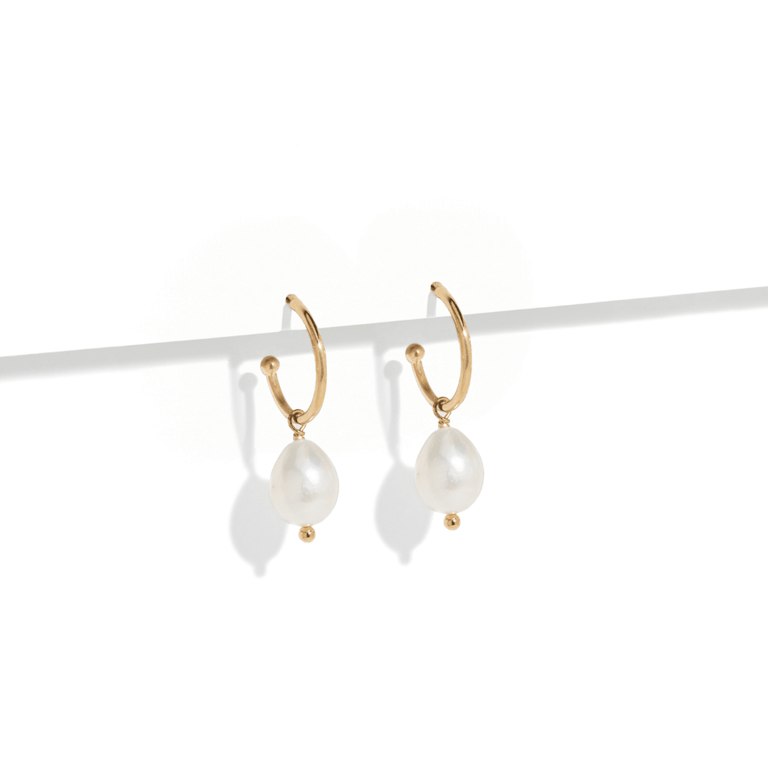 DAINTY PEARL HOOPS - ARETES - Malandra Jewelry - TA2402