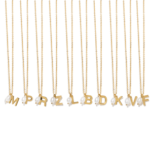 DAINTY PEARL INITIAL NECKLACE - COLLARES - Malandra Jewelry - TC2078.B