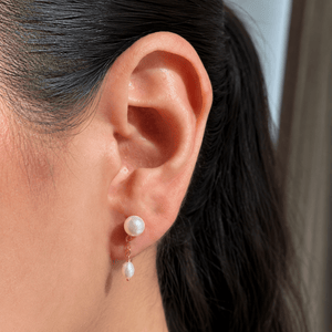 DANGLING PEARL STUDS - ARETES - Malandra Jewelry - TA2529