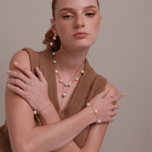 DOTS TRIPLE PEARL BRACELET - PULSERAS - Malandra Jewelry - TP2203