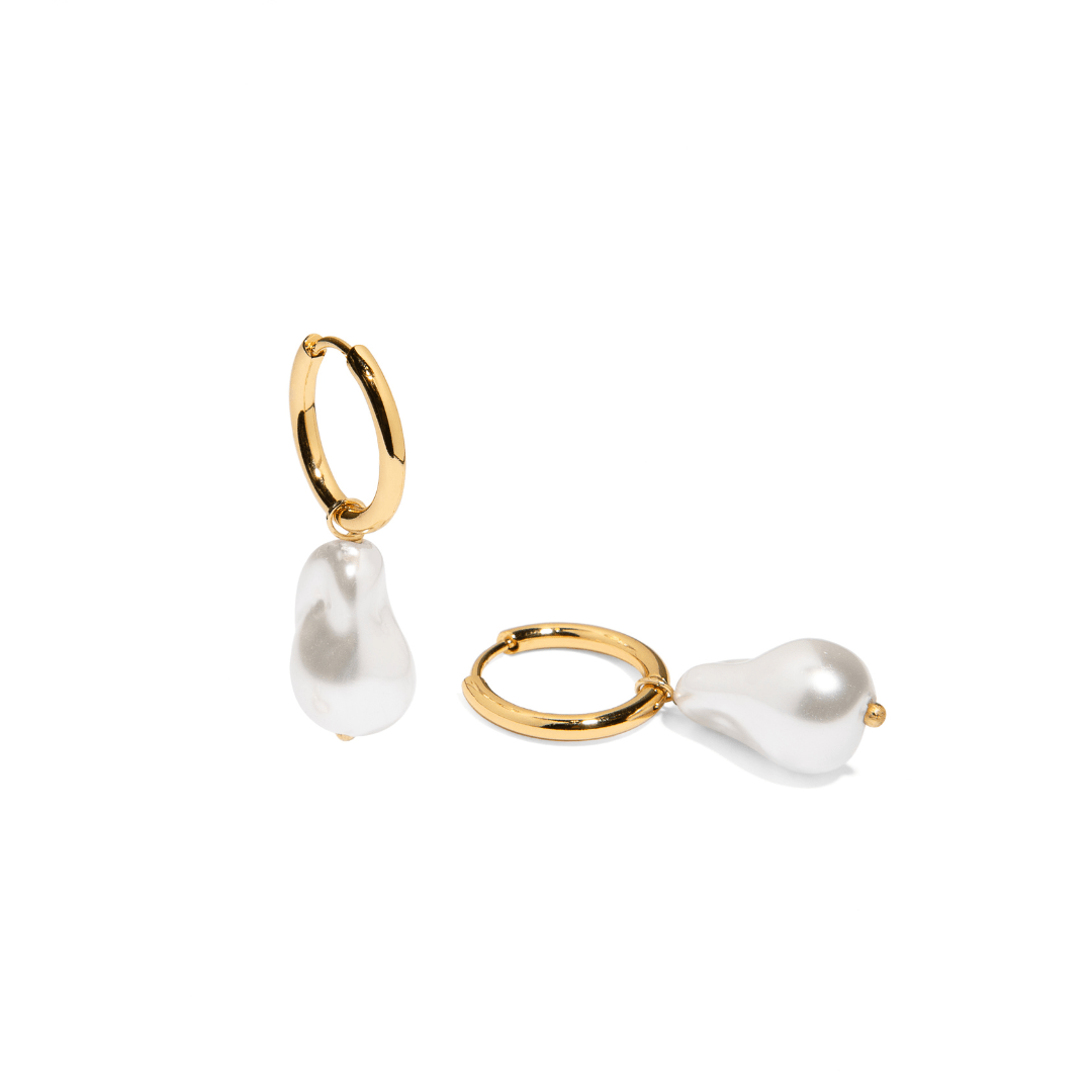 GLOWING BAROQUE PEARL HOOPS - ARETES - Malandra Jewelry - TA1952