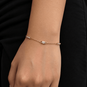 Gold Dainty Baguette Bracelet - PULSERAS - Malandra Jewelry - EUWP668-JDB2410027-4