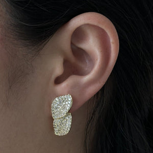 GOLDEN ALLURE PETAL EARRINGS - ARETES - Malandra Jewelry - EZAA68