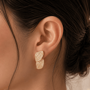 GOLDEN ALLURE PETAL EARRINGS - ARETES - Malandra Jewelry - EZAA68