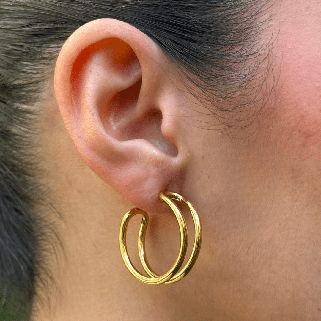 GOLDEN EDGE HOOPS - ARETES - Malandra Jewelry - EVFA59-EBR0101G