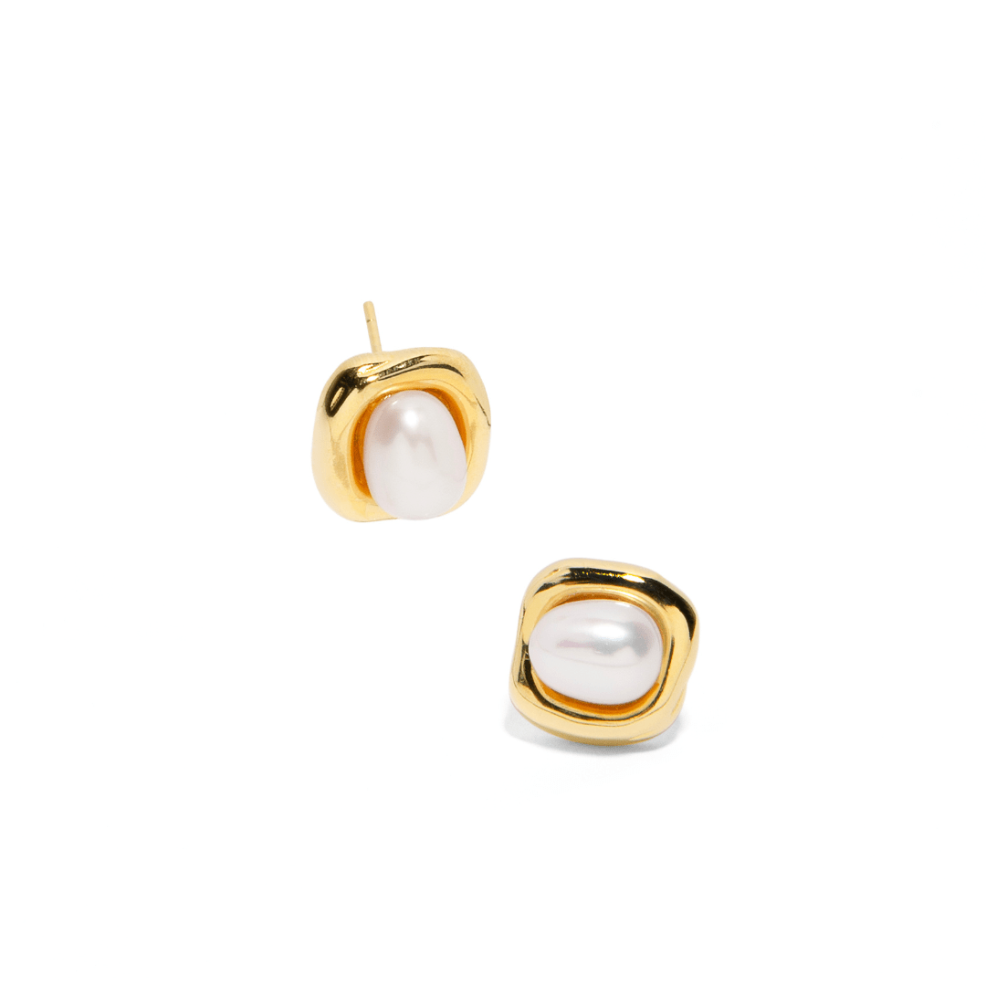 GOLDEN GLEAM PEARL EARRINGS - ARETES - Malandra Jewelry - ZOA31 - YG10823IOZB
