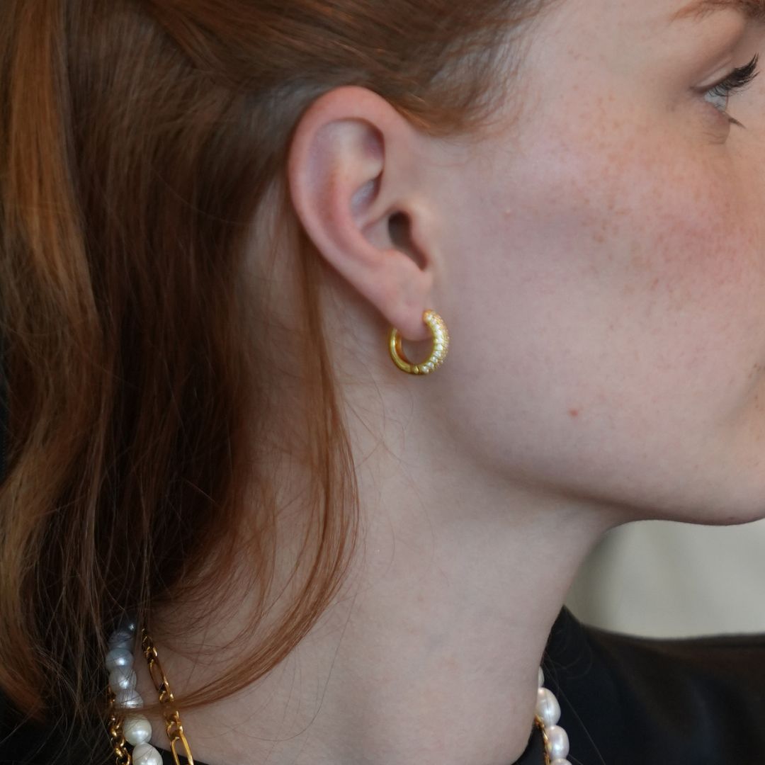 GOLDEN GLOW HOOP - ARETES - Malandra Jewelry - EZA6 - VE1456 - VE1460