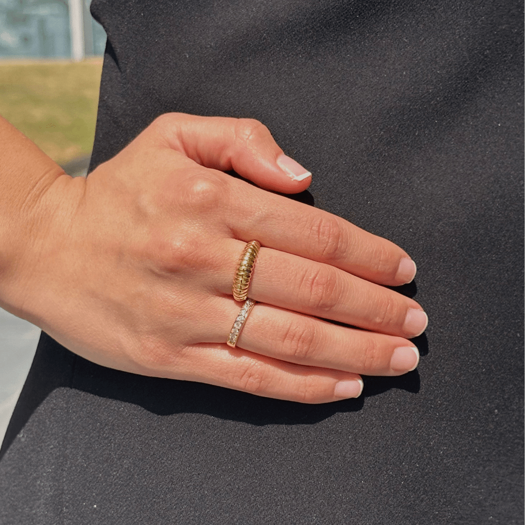 GOLDEN LUXE CROISSANT RING - ANILLOS - Malandra Jewelry - VCR249.6 - 2011 - 6