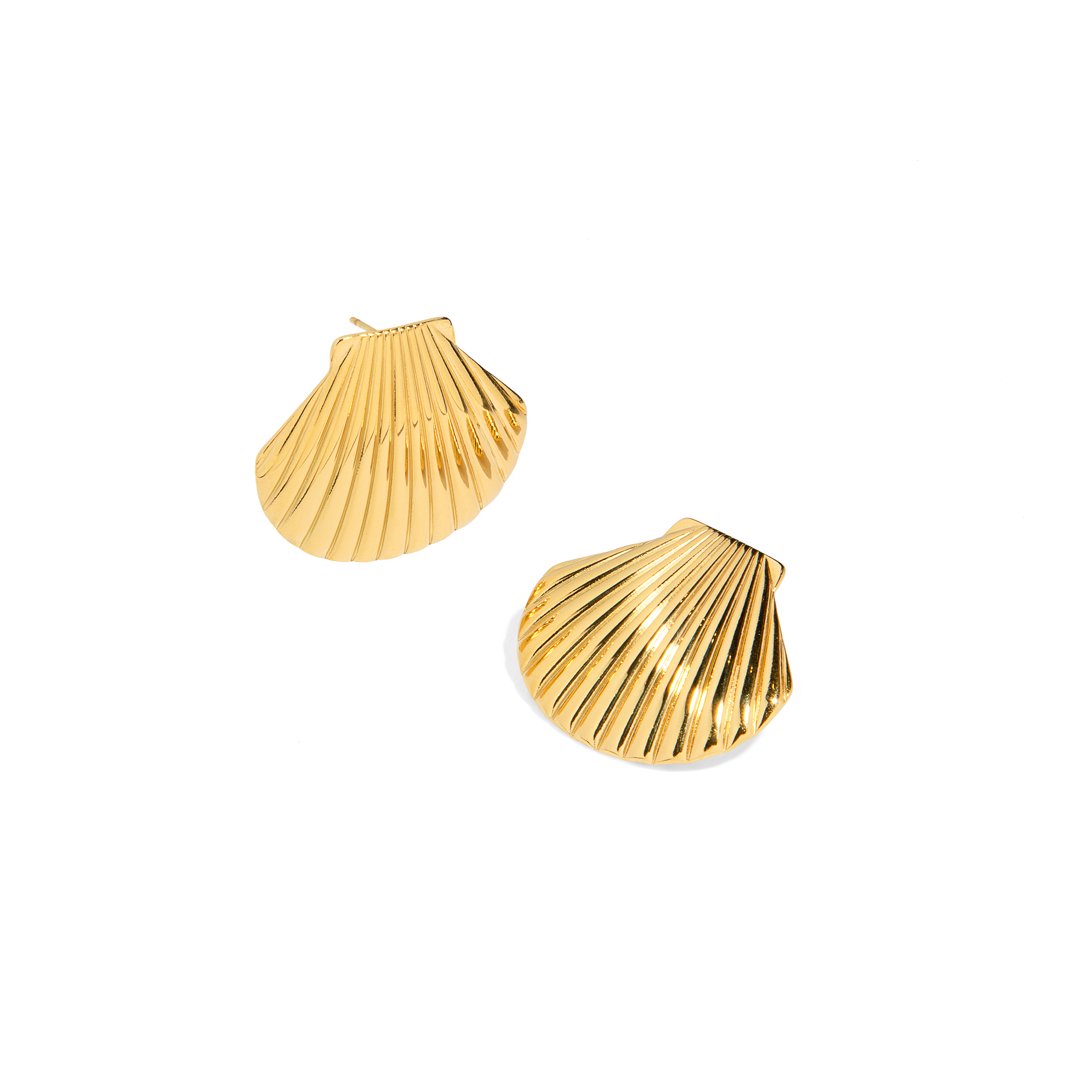 GOLDEN SCALLOP EARRINGS - ARETES - Malandra Jewelry - EUWA35 - JDEW2307045