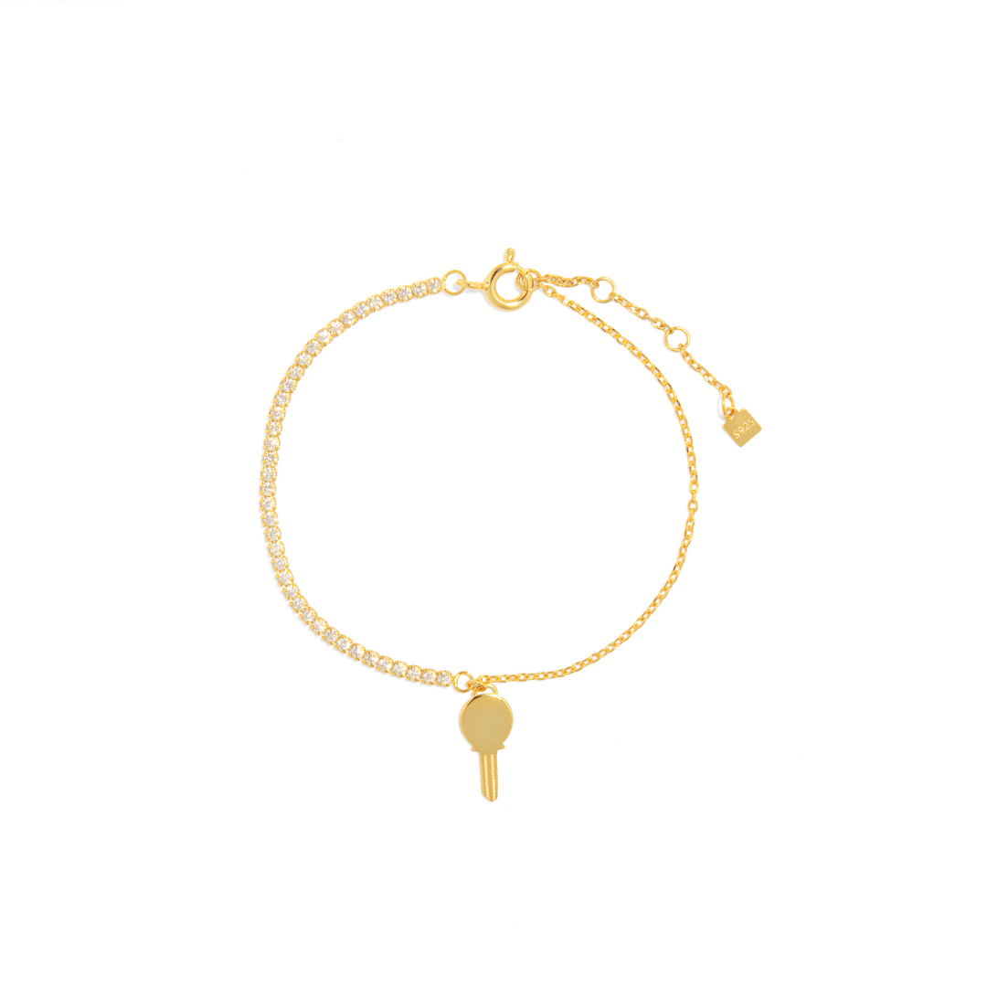 GOLDEN SERENA KEY BRACELET - PULSERAS - Malandra Jewelry - EAWP102 - MMB33