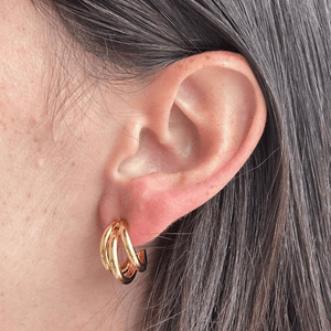 GOLDEN TRIPLE GLOW HOOPS - ARETES - Malandra Jewelry - ZWA8 - QX02721YE