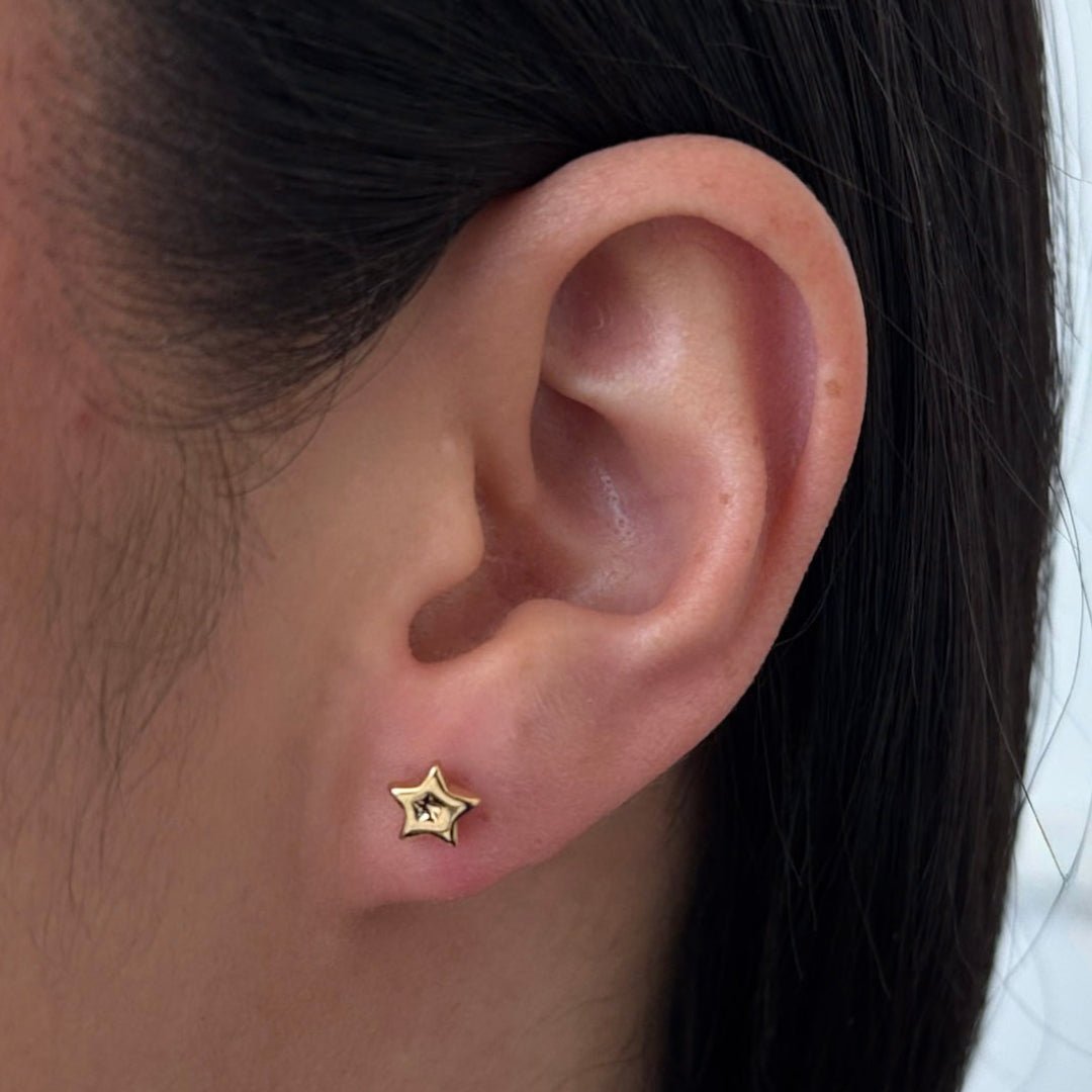 LITTLE STAR STUDS - ARETES - Malandra Jewelry - VCA272-4039