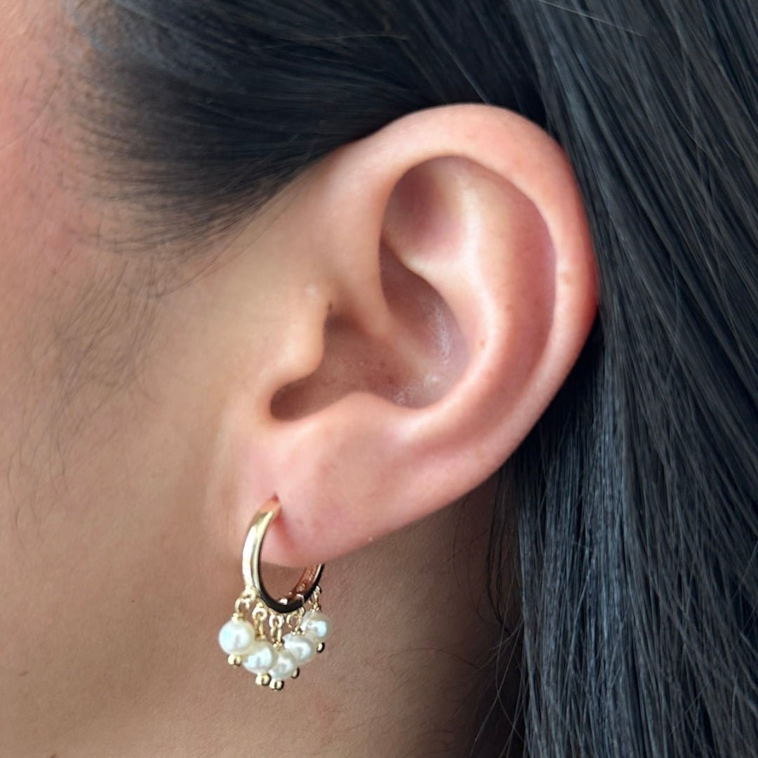 LOVELY PEARL HOOPS - ARETES - Malandra Jewelry - TA2400