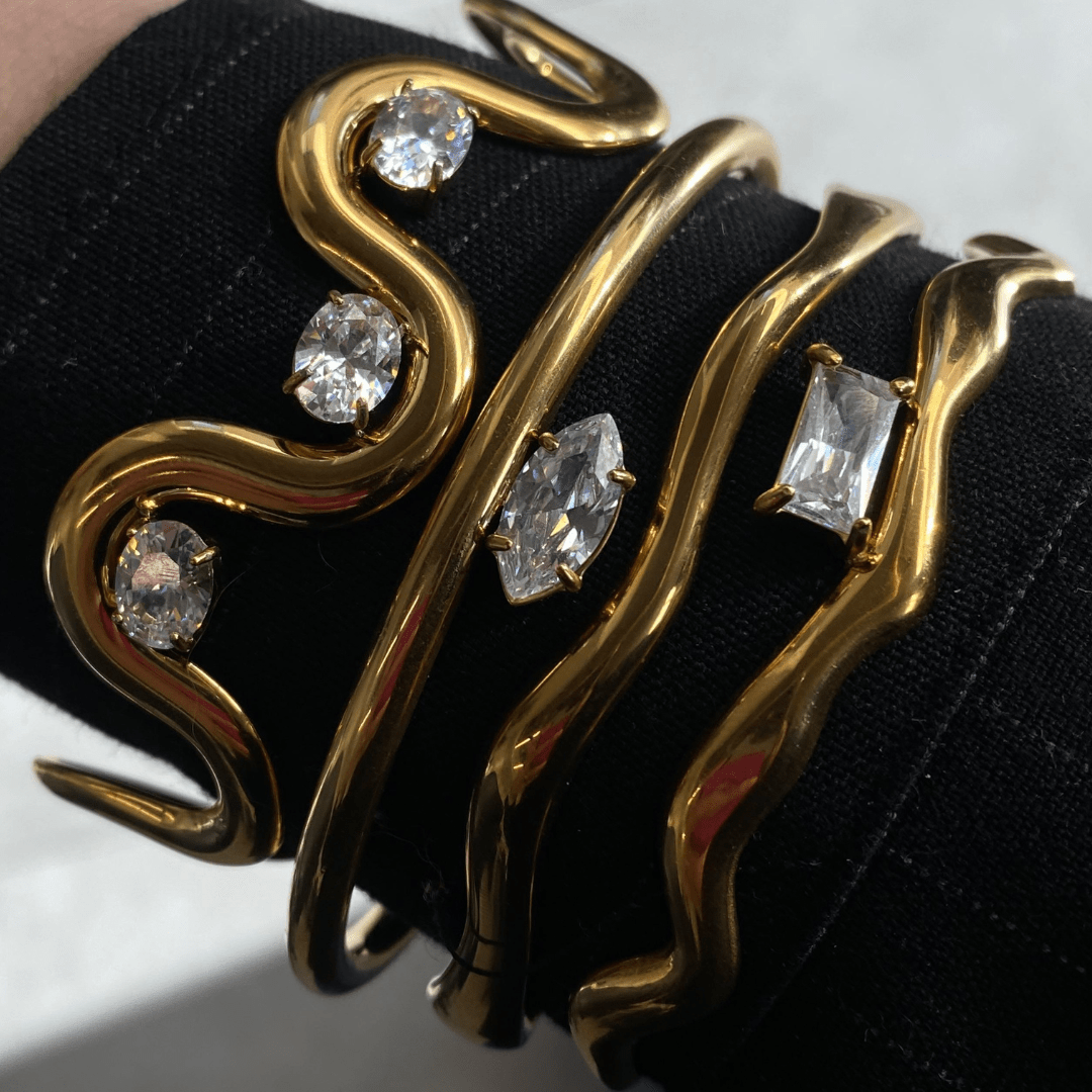 LUMINA BAR GOLD BRACELET - ARETES - Malandra Jewelry - EUWP378-JDB0307039