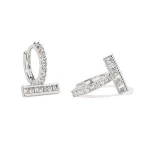 MAJESTIC SILVER HUGGIES - ARETES - Malandra Jewelry - ZOA52.P -N19015A8Z3