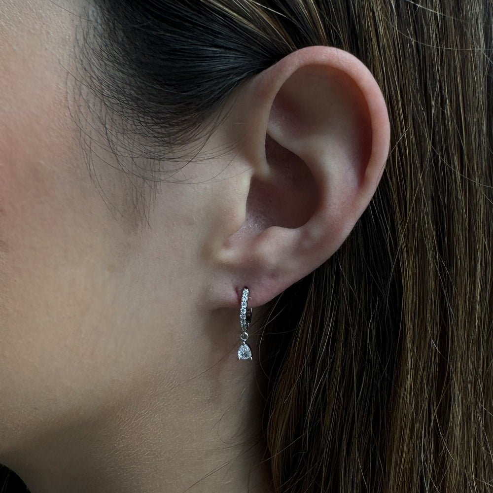 MILANO SPARK DROP SILVER HUGGIES - ARETES - Malandra Jewelry - EA5920.P - 60205821140C - 1