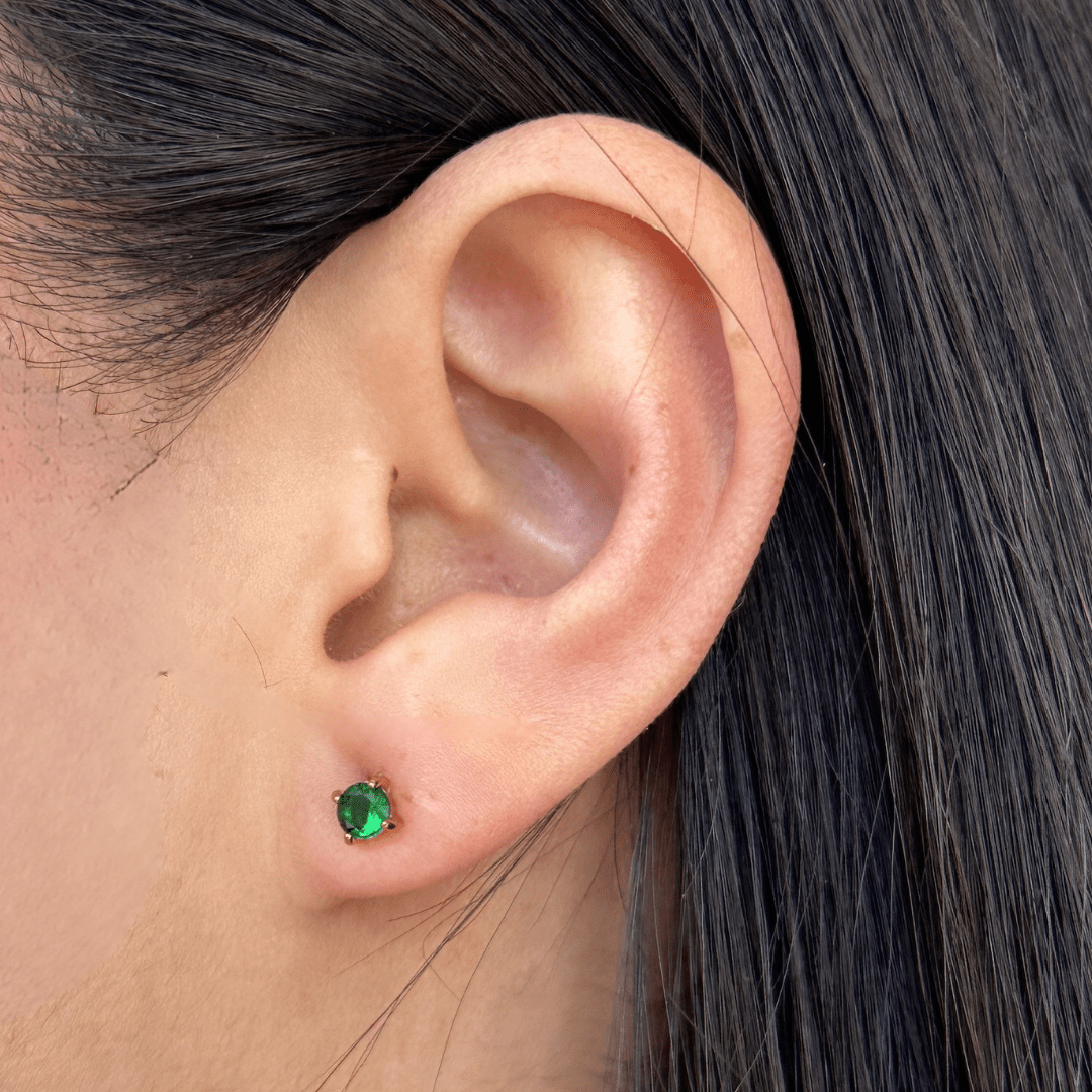 MINI EMERALD STUDS - ARETES - Malandra Jewelry - EUWA387-JDE0212023-4