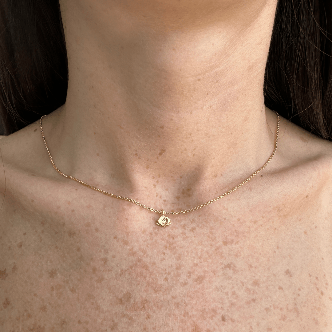ORCHID FLOWER PETITE NECKLACE - COLLARES - Malandra Jewelry - ICC530