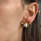 PEARL BLOOM EARRINGS - ARETES - Malandra Jewelry - EUWA163 - JDE2311061