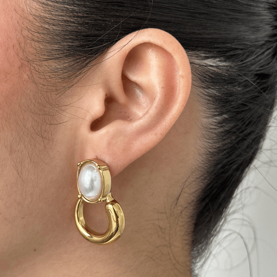 PEARL CHIC GLOW HOOPS - ARETES - Malandra Jewelry - EUWA400-JDE0107015