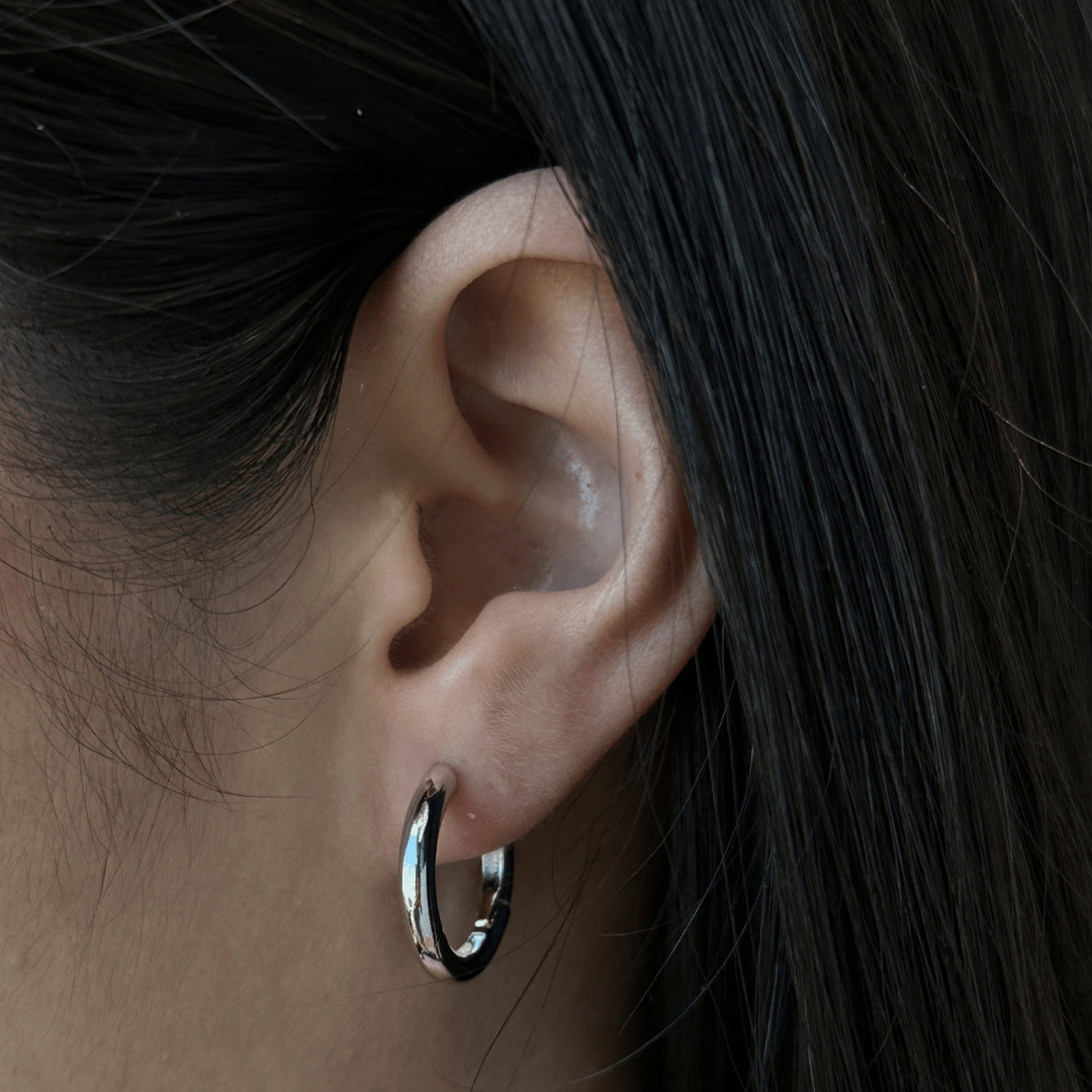 SILVER LUX CLASSIC HOOPS - ARETES - Malandra Jewelry - ZWA115.P-QX01700