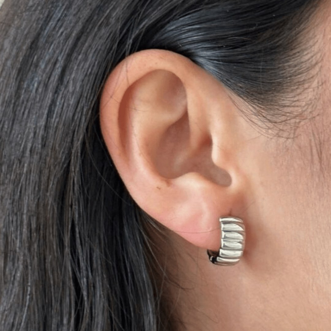 SILVER RUGGED HOOPS - ARETES - Malandra Jewelry - ZWA106.P-QX06489