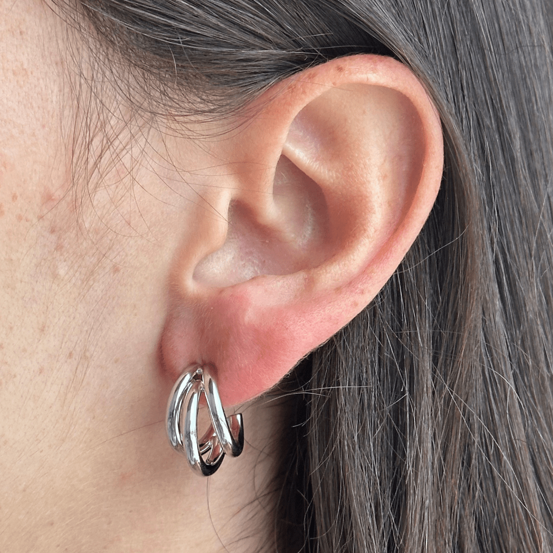 SILVER TRIPLE GLOW HOOPS - ARETES - Malandra Jewelry - ZWA8.P - QX02721YE