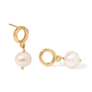 SOFT GLOW PEARL STUDS - ARETES - Malandra Jewelry - TA2401