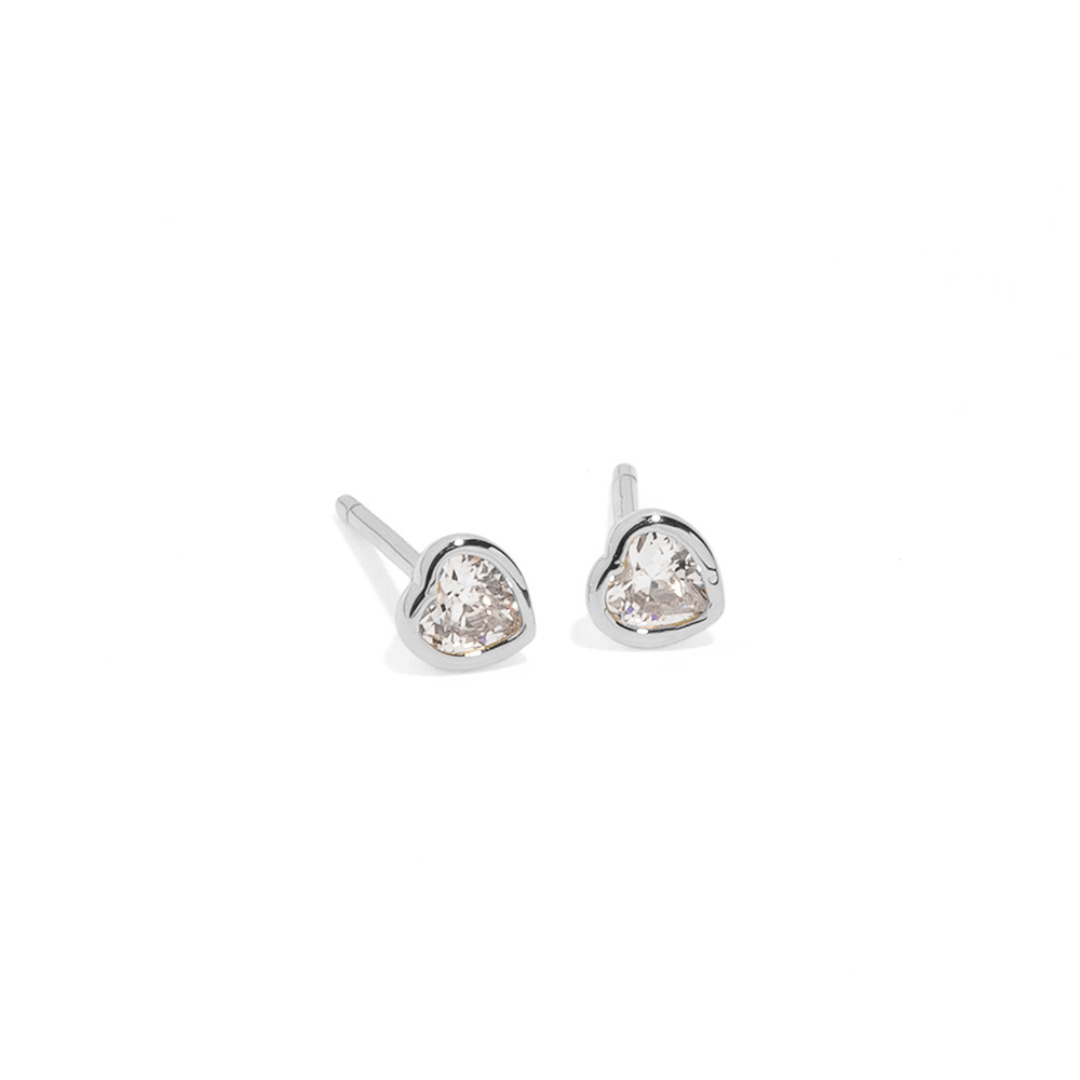 TINY SILVER HEART STUDS - ARETES - Malandra Jewelry - ZWA29.P - QX00861YX