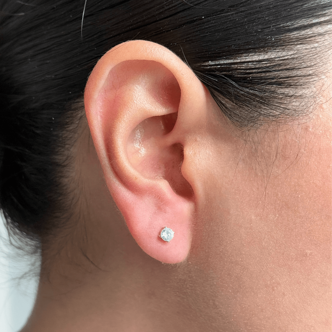 TINY SILVER SPARK STUDS - ARETES - Malandra Jewelry - ZWA30.P - QX00860YX