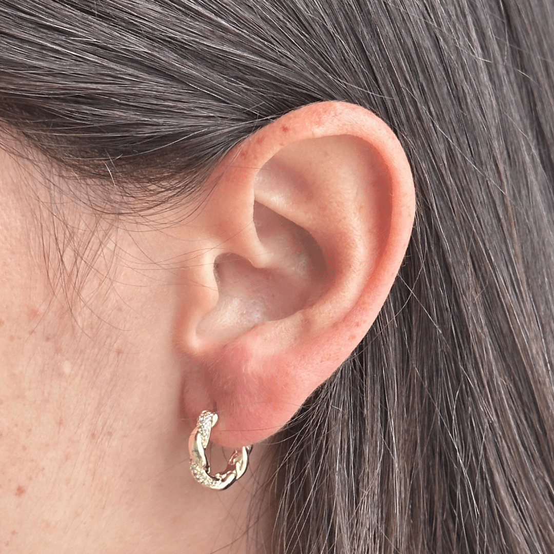 TWISTED DAZZLE HOOPS - ARETES - Malandra Jewelry - ZWA19 - QX02453