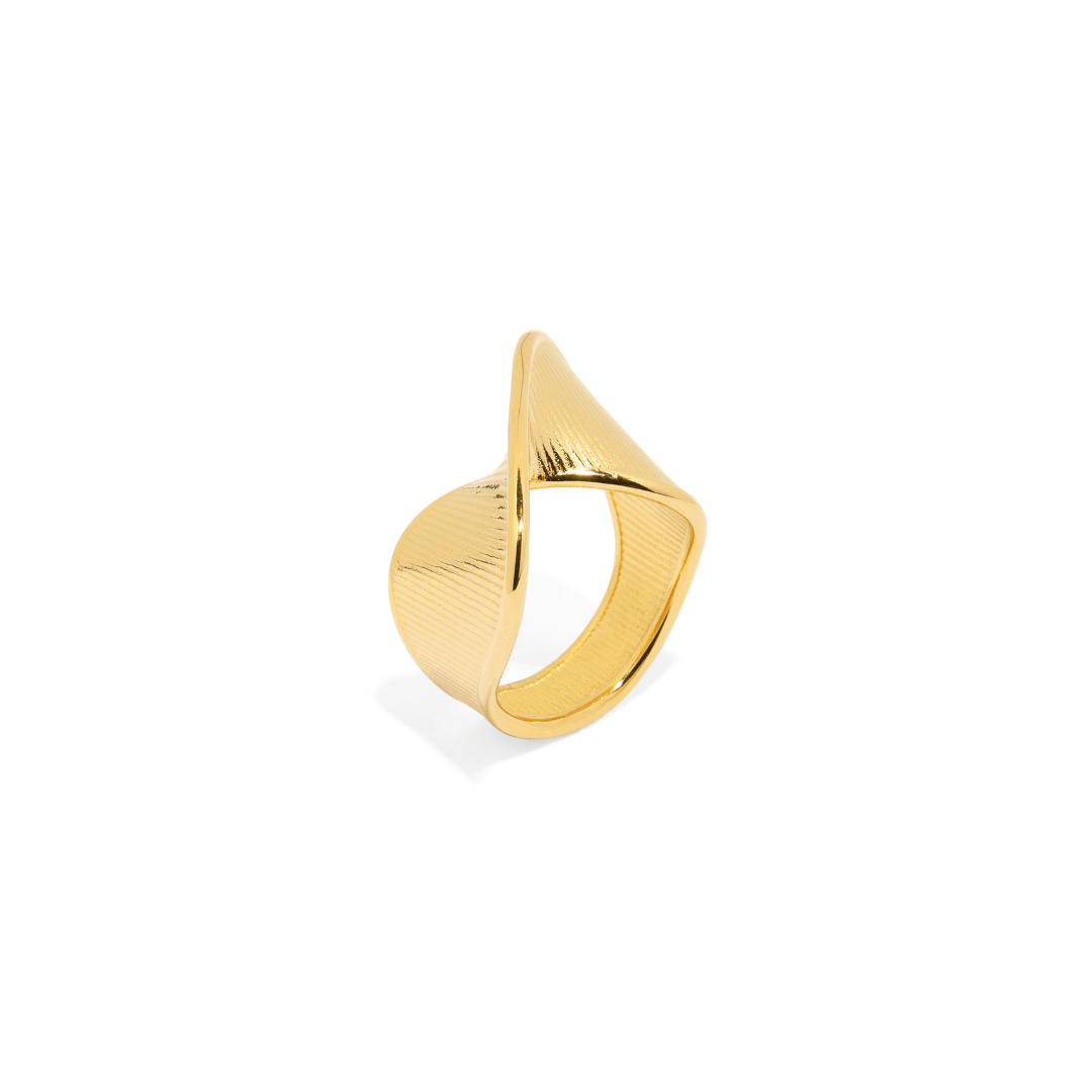 WAVY GOLD RING - ANILLOS - Malandra Jewelry - EUWR161.8 - JDR2312024.8