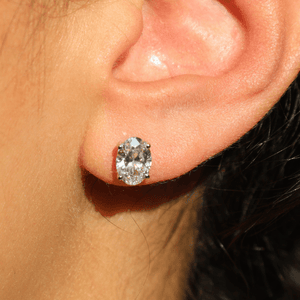WHITE GOLD EMERALD CUT STUDS 1CT - ARETES - Malandra Jewelry - BM500.27