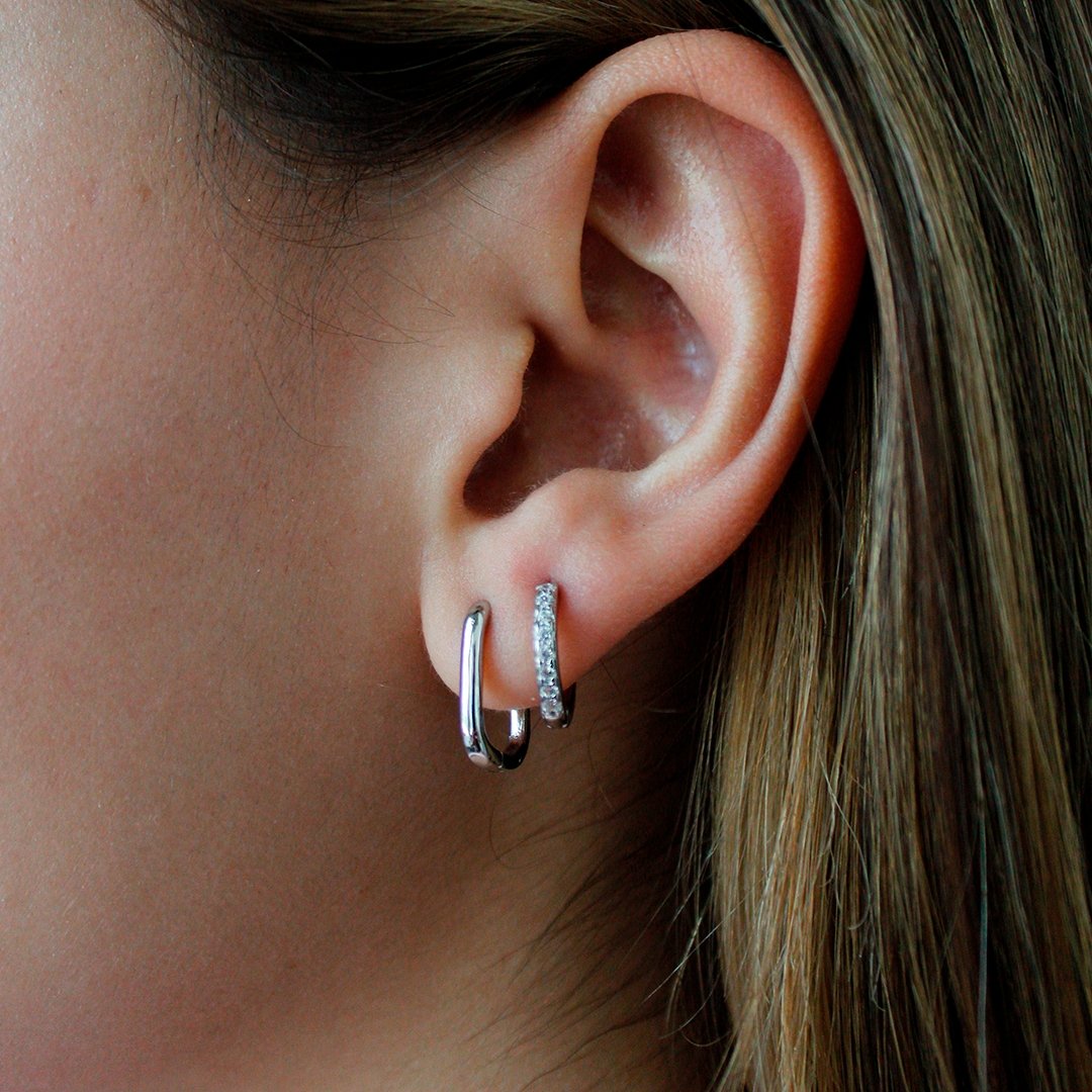 CLIP SILVER HUGGIES - ARETES - Malandra Jewelry - EA6574