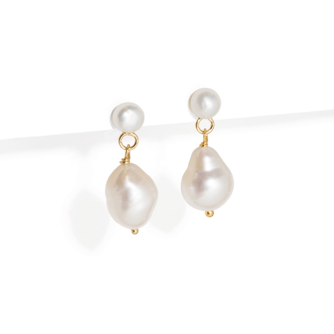 ESSENTIAL PEARL DROP EARRINGS - ARETES - Malandra Jewelry - TA800