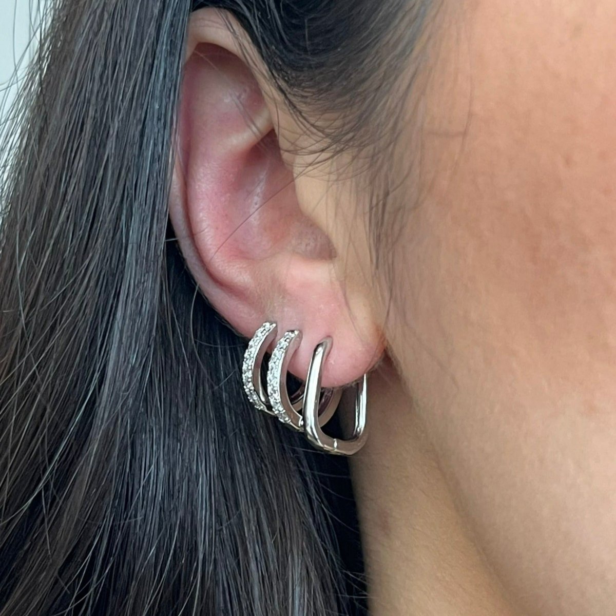 ESSENTIAL SILVER HUGGIES SET - ARETES - Malandra Jewelry - TA1204