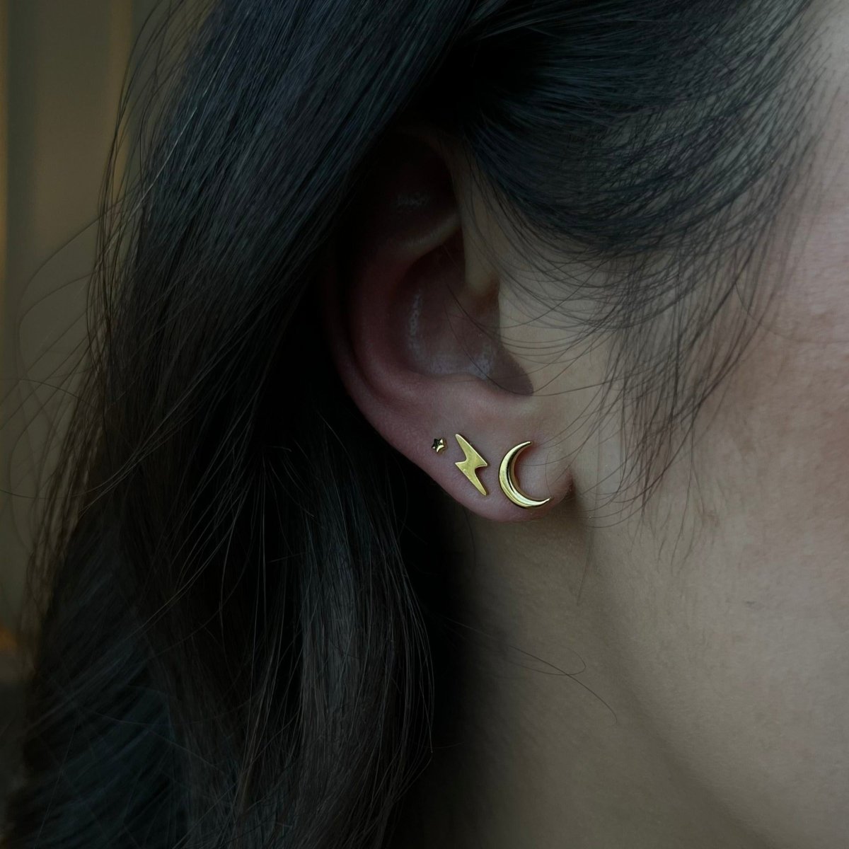 GOLDEN LUNAR STUDS - ARETES - Malandra Jewelry - VCA158