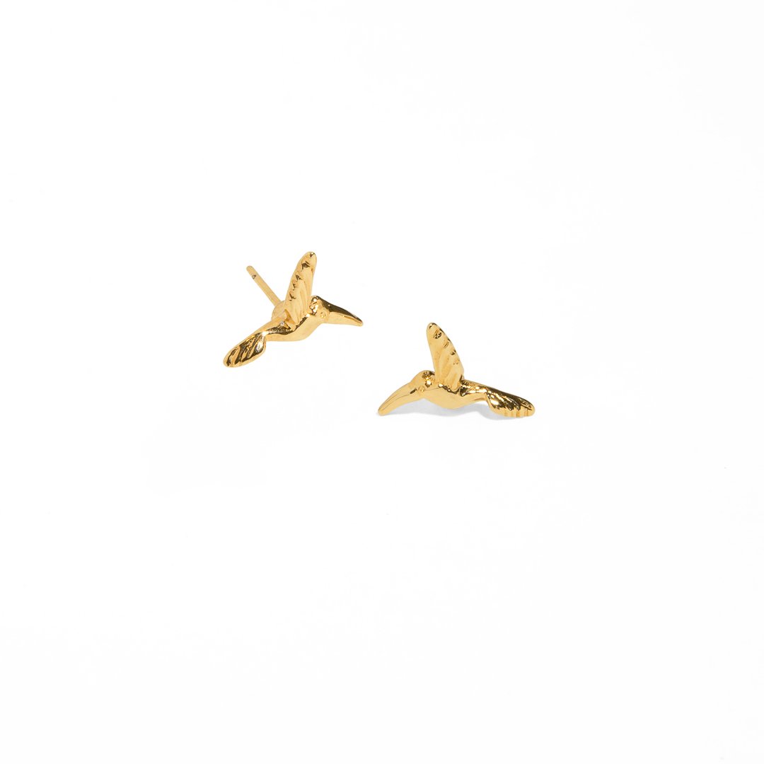 HUMMINGBIRD GOLDEN STUDS - ARETES - Malandra Jewelry - VCA192
