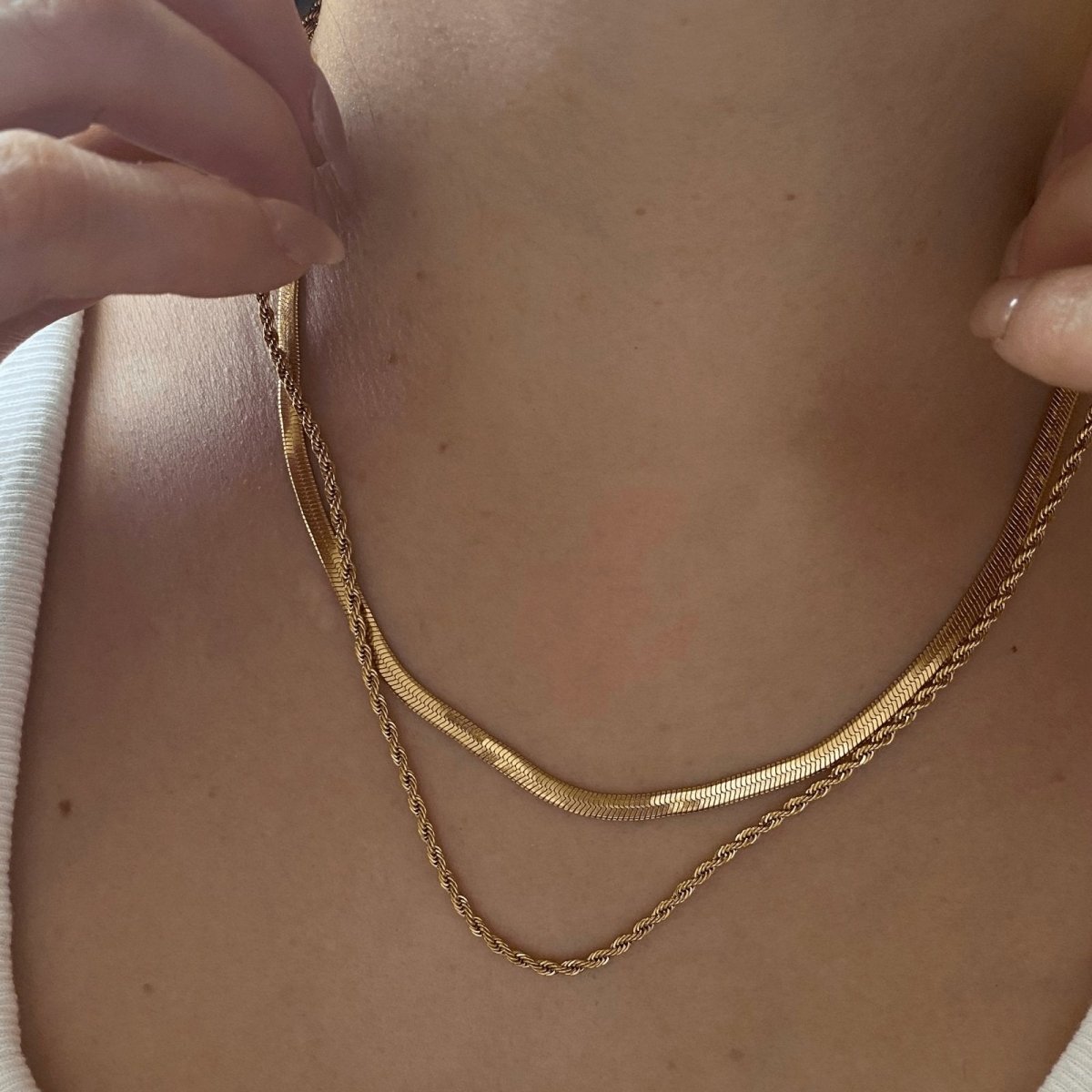 TWIST & SNAKE GOLDEN NECKLACE - COLLARES - Malandra Jewelry - AC1162