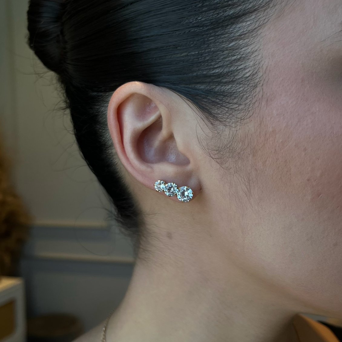 ZIRCONIA SMALL EARRINGS - ARETES - Malandra Jewelry - VCA164