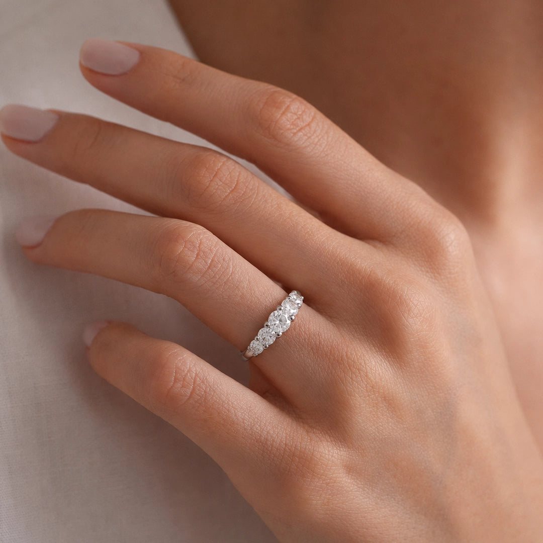 LUXE SILVER SPARKLE RING