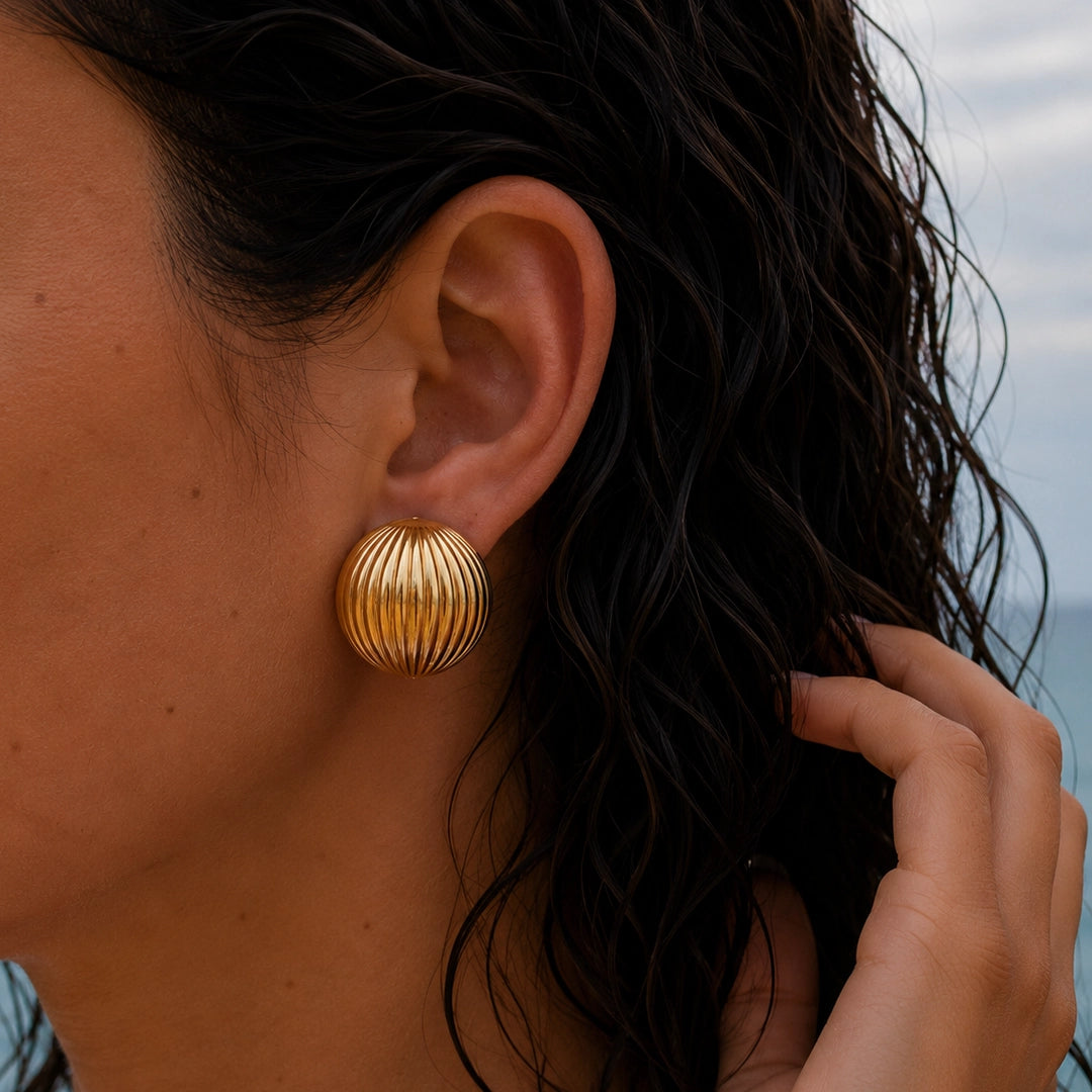 OPERA SUNBURST RIBBED STUDS
