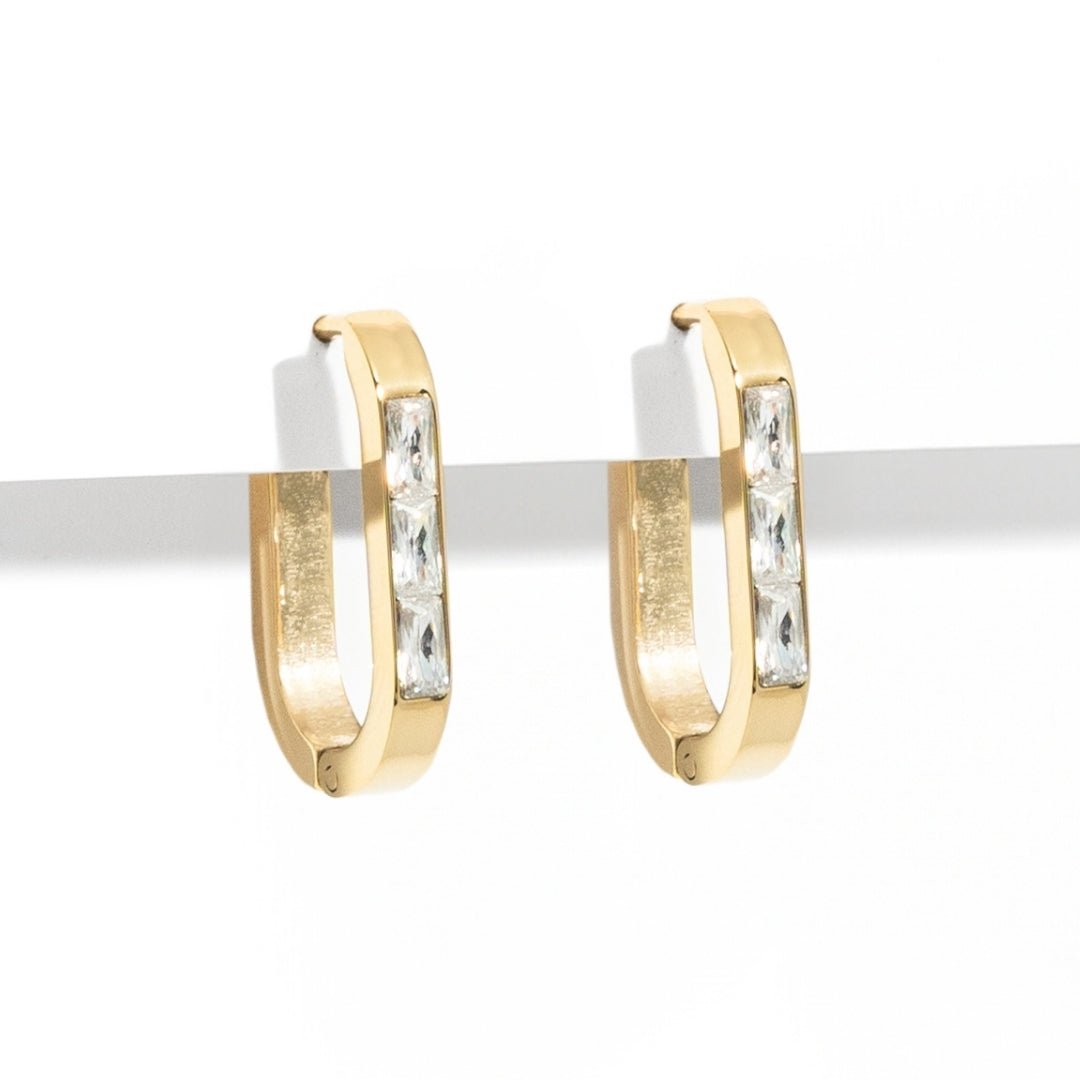 AURUM LUMEN GLEAM HUGGIES - ARETES - Malandra Jewelry - EYHA87-MODEL  1 EARRING