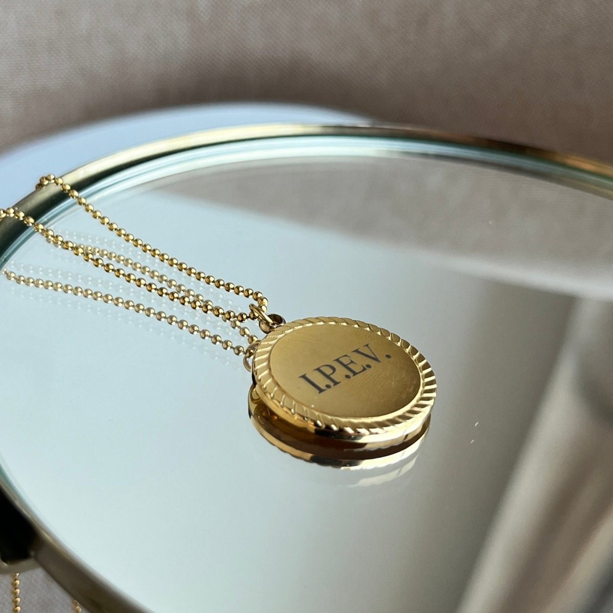 BIG MEDAL CUSTOM NECKLACE - COLLARES GRABADOS - Malandra Jewelry - ESYC4